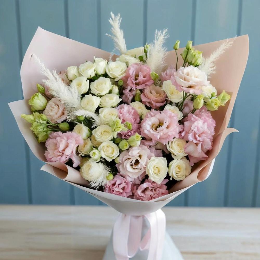 Букет цветов из: Альстромерии и Розы в Эвенске