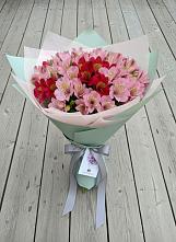 Букет цветов из:  Альстромерии в Эвенске
