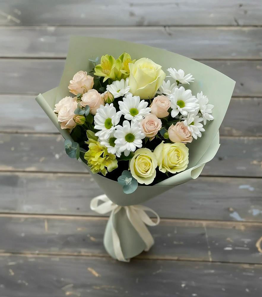 Букет цветов из: Альстромерии, Розы и Хризантемы в Эвенске