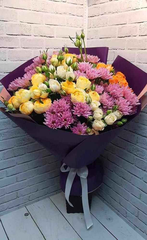 Букет цветов из: Хризантемы и Розы в Эвенске