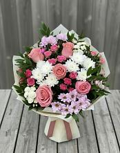 Букет цветов из:  Альстромерии, Гвоздики, Розы и Хризантемы в Эвенске