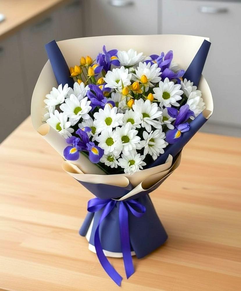 Букет цветов из: Розы, Ирисы и Хризантемы в Эвенске