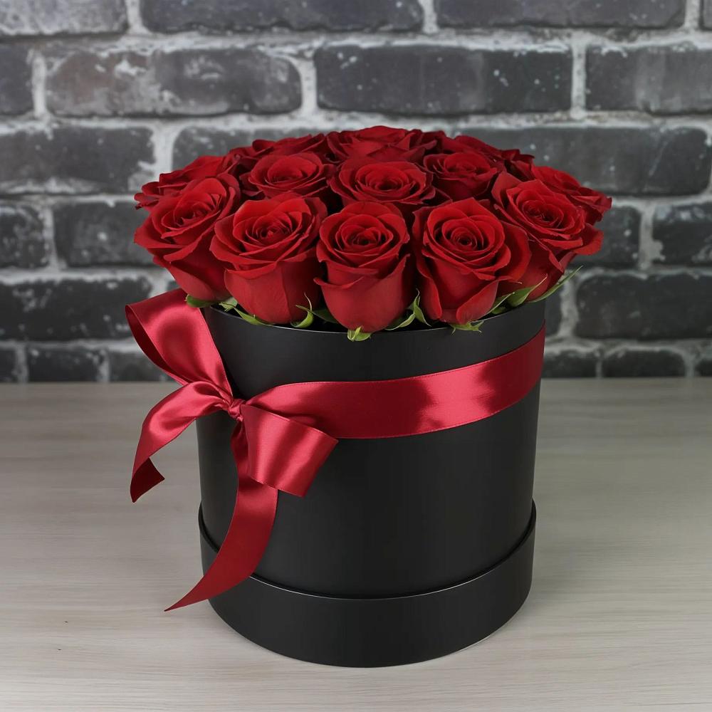 Цветочная композиция из Розы в шляпной коробке в Эвенске