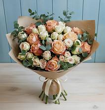 Букет цветов из:  Альстромерии и Розы #REPLACE_PRED# Эвенске