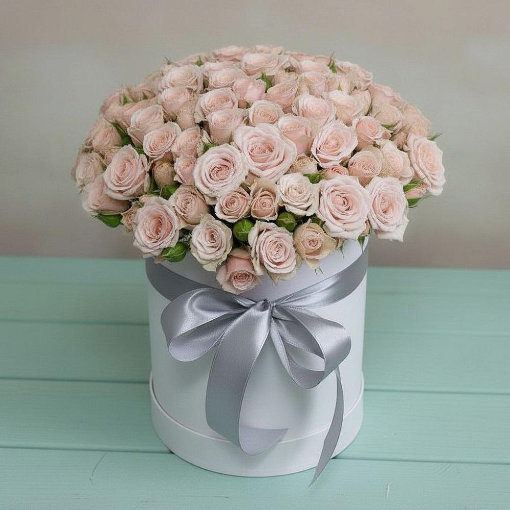 Цветочная композиция из Розы в шляпной коробке в Эвенске